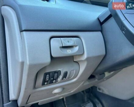 Серый Рено Сценик, объемом двигателя 2 л и пробегом 286 тыс. км за 5790 $, фото 16 на Automoto.ua