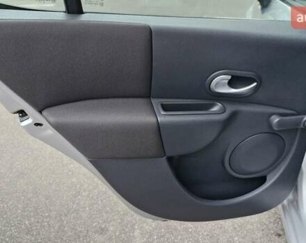 Серый Рено Сценик, объемом двигателя 1.6 л и пробегом 130 тыс. км за 6799 $, фото 32 на Automoto.ua