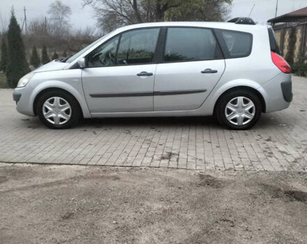 Серый Рено Сценик, объемом двигателя 1.6 л и пробегом 211 тыс. км за 6600 $, фото 2 на Automoto.ua