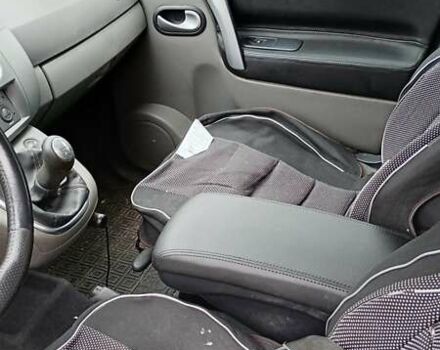 Рено Сценик 2007 в Харькове на Automoto.ua Серый Рено Сценик, объемом двигателя 1.6 л и пробегом 209 тыс. км за 4500 $, фото 4 на Automoto.ua