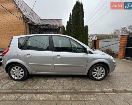 Серый Рено Сценик, объемом двигателя 1.6 л и пробегом 187 тыс. км за 5499 $, фото 1 на Automoto.ua