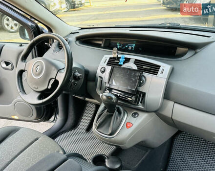 Сірий Рено Сценік, об'ємом двигуна 1.6 л та пробігом 155 тис. км за 6399 $, фото 31 на Automoto.ua