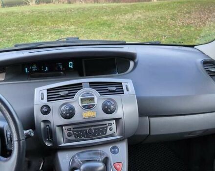 Сірий Рено Сценік, об'ємом двигуна 2 л та пробігом 210 тис. км за 6950 $, фото 11 на Automoto.ua