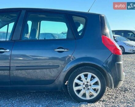 Серый Рено Сценик, объемом двигателя 2 л и пробегом 286 тыс. км за 5790 $, фото 3 на Automoto.ua