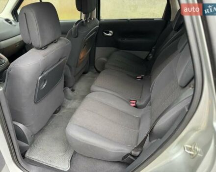 Серый Рено Сценик, объемом двигателя 1.6 л и пробегом 188 тыс. км за 4999 $, фото 16 на Automoto.ua