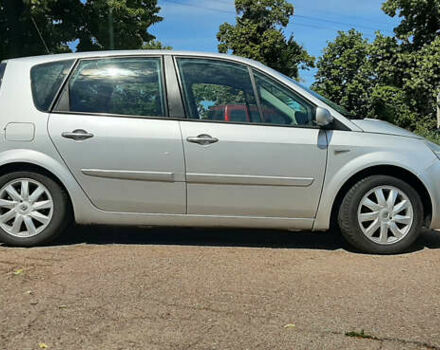 Серый Рено Сценик, объемом двигателя 1.6 л и пробегом 240 тыс. км за 5450 $, фото 2 на Automoto.ua