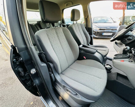 Сірий Рено Сценік, об'ємом двигуна 1.6 л та пробігом 155 тис. км за 6399 $, фото 32 на Automoto.ua