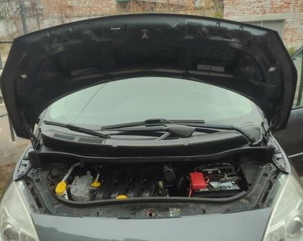 Сірий Рено Сценік, об'ємом двигуна 1.6 л та пробігом 190 тис. км за 5600 $, фото 16 на Automoto.ua