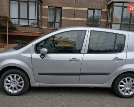 Серый Рено Сценик, объемом двигателя 1.6 л и пробегом 130 тыс. км за 6799 $, фото 2 на Automoto.ua