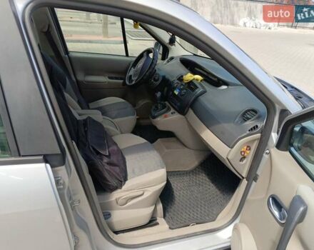 Серый Рено Сценик, объемом двигателя 1.46 л и пробегом 220 тыс. км за 4900 $, фото 15 на Automoto.ua