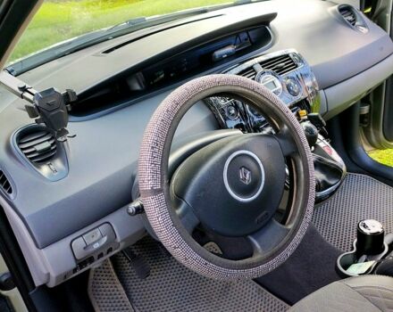 Серый Рено Сценик, объемом двигателя 2 л и пробегом 0 тыс. км за 5200 $, фото 10 на Automoto.ua