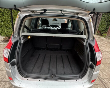 Серый Рено Сценик, объемом двигателя 1.6 л и пробегом 187 тыс. км за 5499 $, фото 10 на Automoto.ua