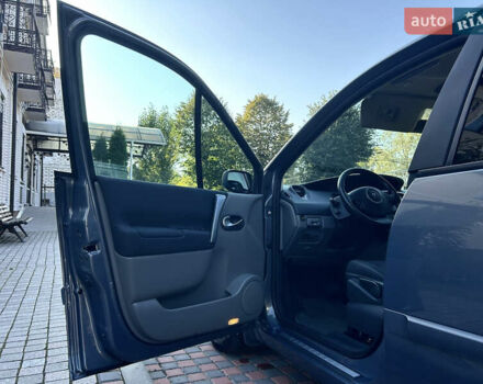 Рено Сценик 2007 в Виннице на Automoto.ua Серый Рено Сценик, объемом двигателя 2 л и пробегом 176 тыс. км за 6399 $, фото 61 на Automoto.ua