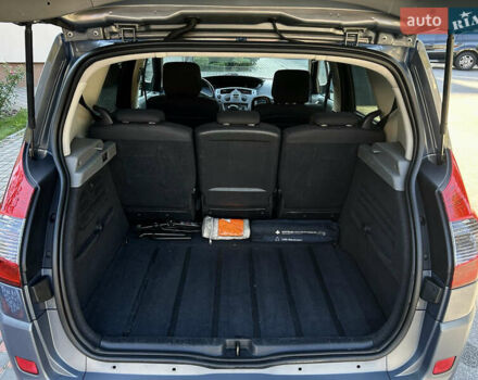 Рено Сценик 2007 в Виннице на Automoto.ua Серый Рено Сценик, объемом двигателя 2 л и пробегом 176 тыс. км за 6399 $, фото 46 на Automoto.ua