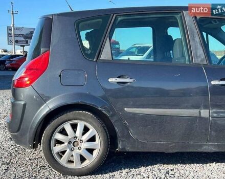 Серый Рено Сценик, объемом двигателя 2 л и пробегом 286 тыс. км за 5790 $, фото 7 на Automoto.ua