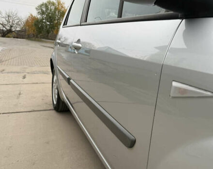 Серый Рено Сценик, объемом двигателя 1.6 л и пробегом 230 тыс. км за 5699 $, фото 71 на Automoto.ua