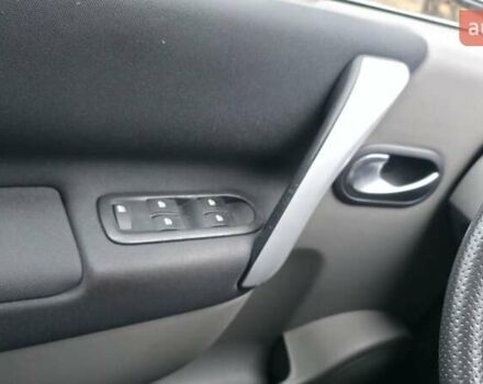 Серый Рено Сценик, объемом двигателя 1.6 л и пробегом 212 тыс. км за 6300 $, фото 38 на Automoto.ua