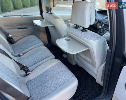 Сірий Рено Сценік, об'ємом двигуна 1.6 л та пробігом 129 тис. км за 7500 $, фото 22 на Automoto.ua