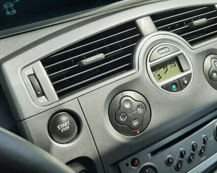 Серый Рено Сценик, объемом двигателя 1.6 л и пробегом 240 тыс. км за 5450 $, фото 32 на Automoto.ua