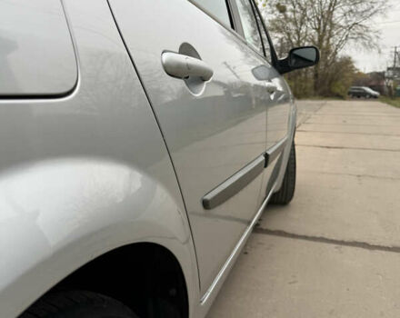 Серый Рено Сценик, объемом двигателя 1.6 л и пробегом 230 тыс. км за 5699 $, фото 69 на Automoto.ua