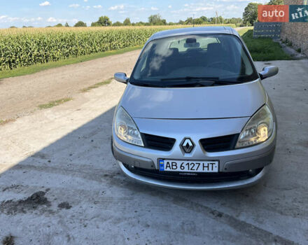 Серый Рено Сценик, объемом двигателя 1.6 л и пробегом 300 тыс. км за 5100 $, фото 1 на Automoto.ua
