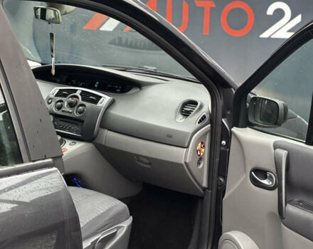 Серый Рено Сценик, объемом двигателя 1.6 л и пробегом 203 тыс. км за 5300 $, фото 17 на Automoto.ua