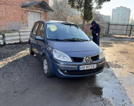 Серый Рено Сценик, объемом двигателя 1.6 л и пробегом 204 тыс. км за 5500 $, фото 1 на Automoto.ua