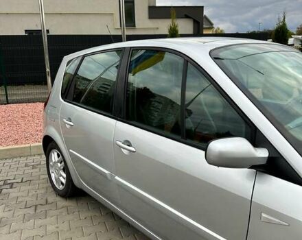 Серый Рено Сценик, объемом двигателя 1.6 л и пробегом 172 тыс. км за 5400 $, фото 1 на Automoto.ua