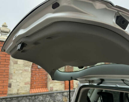 Серый Рено Сценик, объемом двигателя 1.6 л и пробегом 230 тыс. км за 5699 $, фото 57 на Automoto.ua