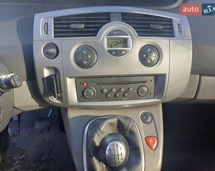 Сірий Рено Сценік, об'ємом двигуна 1.6 л та пробігом 250 тис. км за 5800 $, фото 7 на Automoto.ua