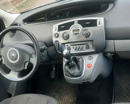 Серый Рено Сценик, объемом двигателя 1.6 л и пробегом 240 тыс. км за 5150 $, фото 24 на Automoto.ua