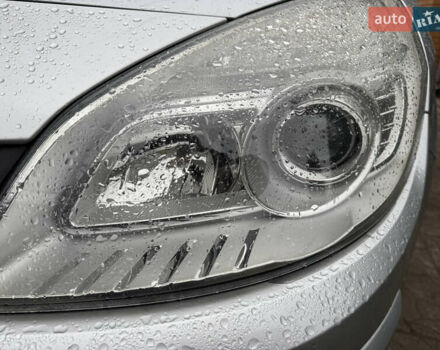 Серый Рено Сценик, объемом двигателя 1.6 л и пробегом 187 тыс. км за 5499 $, фото 19 на Automoto.ua