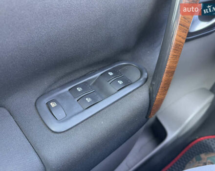 Сірий Рено Сценік, об'ємом двигуна 1.6 л та пробігом 245 тис. км за 5999 $, фото 19 на Automoto.ua