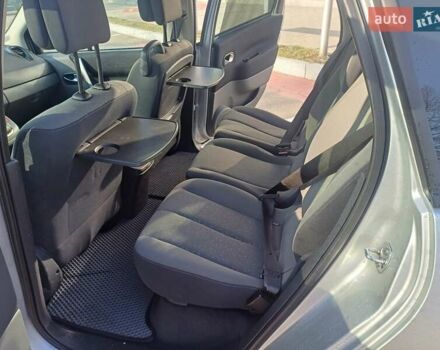 Сірий Рено Сценік, об'ємом двигуна 1.6 л та пробігом 250 тис. км за 5800 $, фото 10 на Automoto.ua