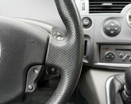 Серый Рено Сценик, объемом двигателя 1.6 л и пробегом 230 тыс. км за 5699 $, фото 33 на Automoto.ua