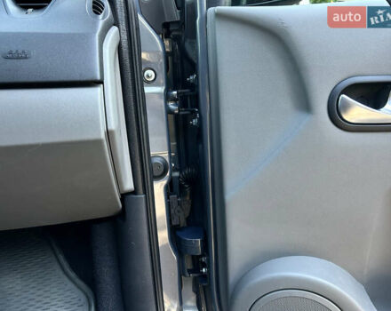 Рено Сценик 2007 в Виннице на Automoto.ua Серый Рено Сценик, объемом двигателя 2 л и пробегом 176 тыс. км за 6399 $, фото 72 на Automoto.ua