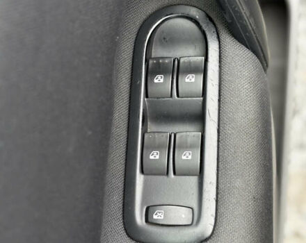 Серый Рено Сценик, объемом двигателя 1.6 л и пробегом 203 тыс. км за 5300 $, фото 22 на Automoto.ua