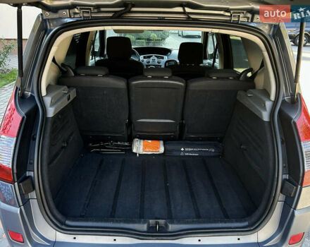 Рено Сценик 2007 в Виннице на Automoto.ua Серый Рено Сценик, объемом двигателя 2 л и пробегом 176 тыс. км за 6399 $, фото 44 на Automoto.ua