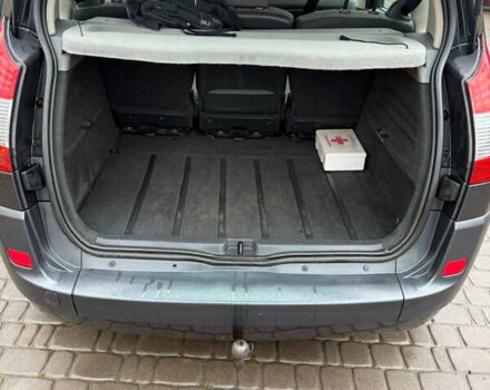 Серый Рено Сценик, объемом двигателя 1.6 л и пробегом 235 тыс. км за 6050 $, фото 7 на Automoto.ua