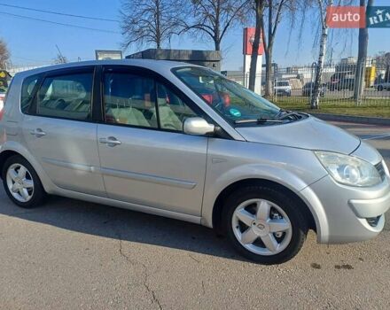 Сірий Рено Сценік, об'ємом двигуна 1.6 л та пробігом 250 тис. км за 5800 $, фото 1 на Automoto.ua