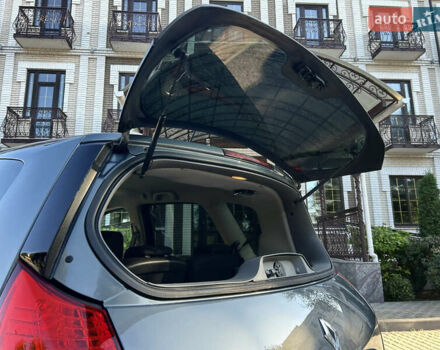 Рено Сценик 2007 в Виннице на Automoto.ua Серый Рено Сценик, объемом двигателя 2 л и пробегом 176 тыс. км за 6399 $, фото 28 на Automoto.ua