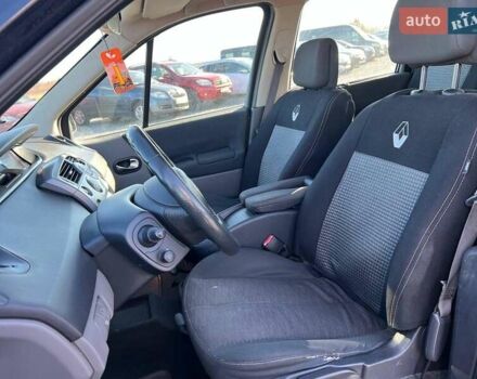 Серый Рено Сценик, объемом двигателя 2 л и пробегом 286 тыс. км за 5790 $, фото 20 на Automoto.ua