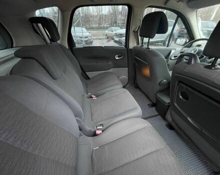 Серый Рено Сценик, объемом двигателя 1.5 л и пробегом 303 тыс. км за 5500 $, фото 21 на Automoto.ua