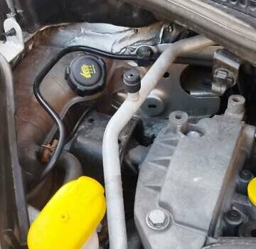 Серый Рено Сценик, объемом двигателя 1.6 л и пробегом 239 тыс. км за 5800 $, фото 19 на Automoto.ua