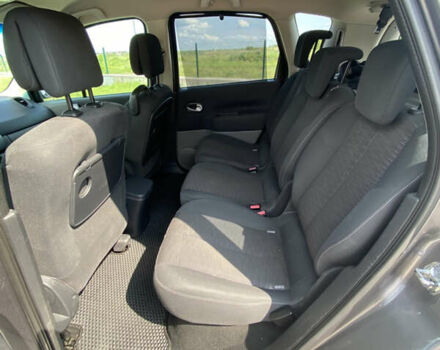 Сірий Рено Сценік, об'ємом двигуна 1.9 л та пробігом 300 тис. км за 5600 $, фото 16 на Automoto.ua