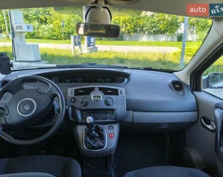 Серый Рено Сценик, объемом двигателя 1.5 л и пробегом 240 тыс. км за 5650 $, фото 4 на Automoto.ua