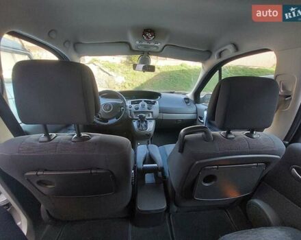 Серый Рено Сценик, объемом двигателя 2 л и пробегом 217 тыс. км за 5700 $, фото 11 на Automoto.ua