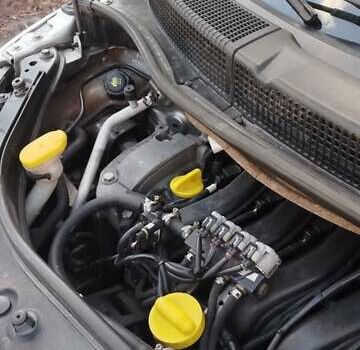 Серый Рено Сценик, объемом двигателя 1.6 л и пробегом 239 тыс. км за 5800 $, фото 18 на Automoto.ua