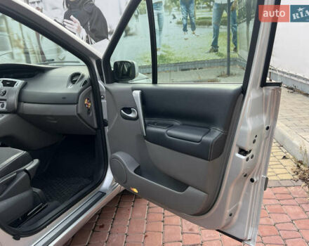 Серый Рено Сценик, объемом двигателя 1.46 л и пробегом 198 тыс. км за 4200 $, фото 19 на Automoto.ua