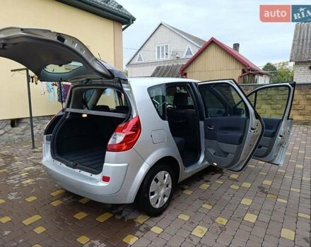 Серый Рено Сценик, объемом двигателя 1.6 л и пробегом 221 тыс. км за 5850 $, фото 19 на Automoto.ua